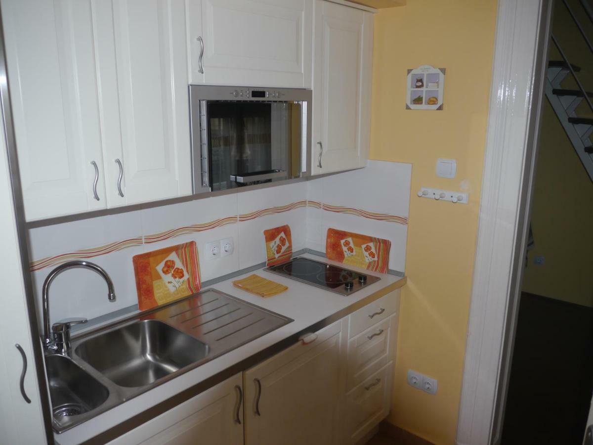 Klauzal Ter 9 Appartement Boedapest Buitenkant foto