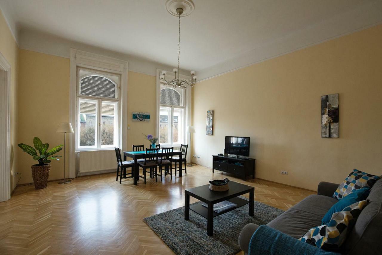 Klauzal Ter 9 Appartement Boedapest Buitenkant foto