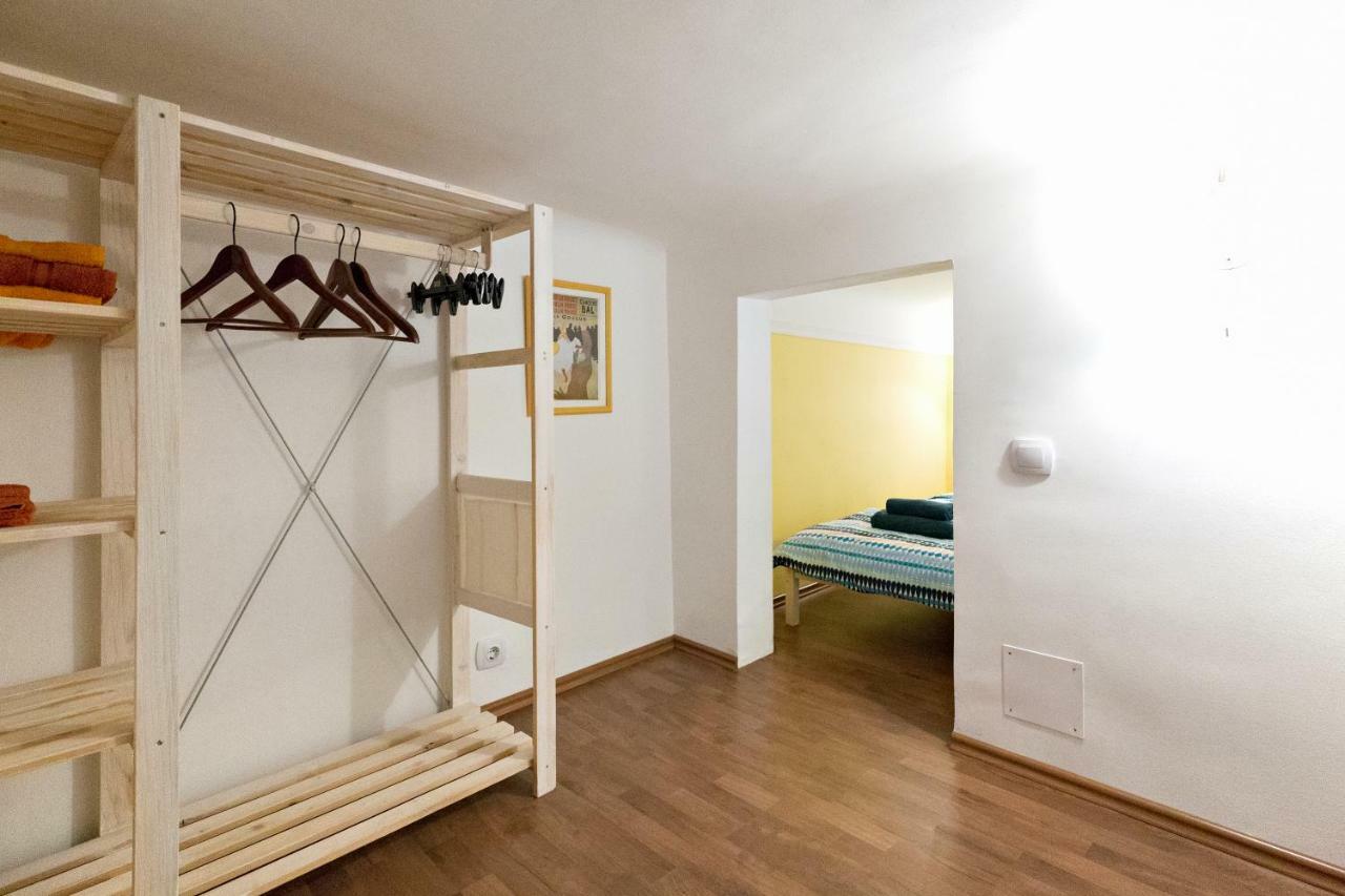 Klauzal Ter 9 Appartement Boedapest Buitenkant foto
